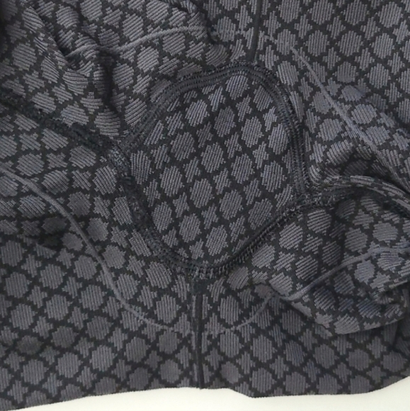 Lululemon In The  Flow Crop II (First Release) Heathered Deep Coal Size 8 - Picture 10 of 16
